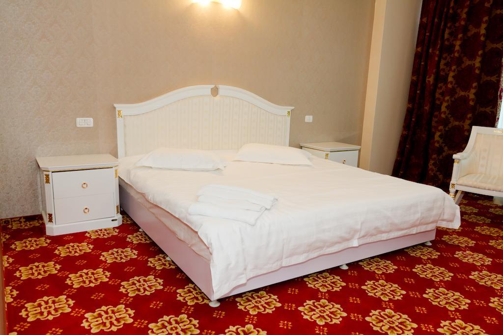 Complex Aristrocratos Otel Mamaia Oda fotoğraf