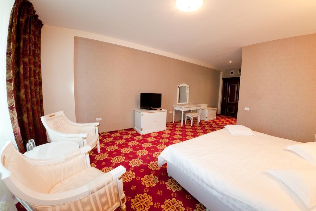 Complex Aristrocratos Otel Mamaia Dış mekan fotoğraf