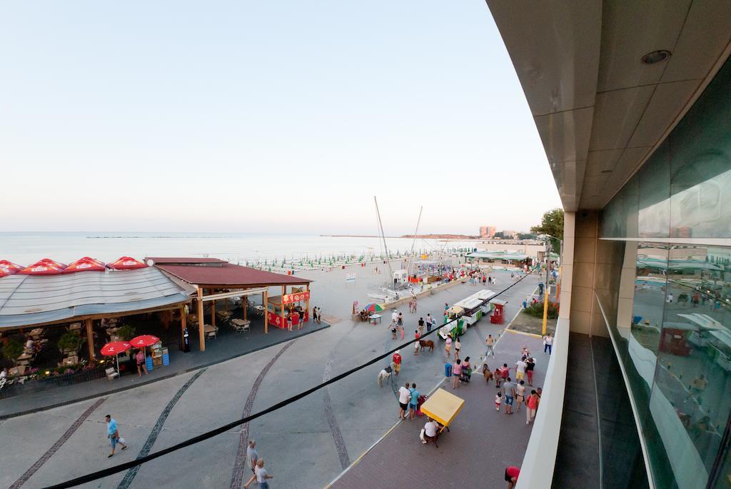 Complex Aristrocratos Otel Mamaia Dış mekan fotoğraf